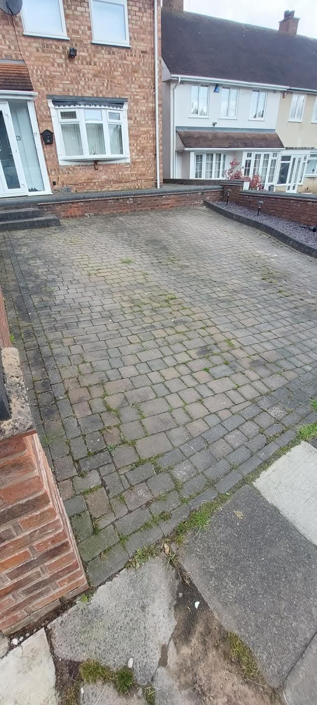 Window cleaning project 15 in Rowley Regis